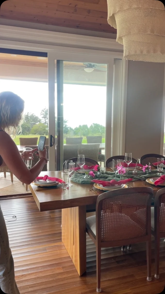 We do this all day….. creating beautiful food and experiences for beautiful people. They say if you love what you do you never work a day in your life. We are blessed beyond belief to call these experiences “work” —— if you’d like to learn more, hit the link on our bio 💕#privatechefmaui #mauipersonalchef #lotuschefs